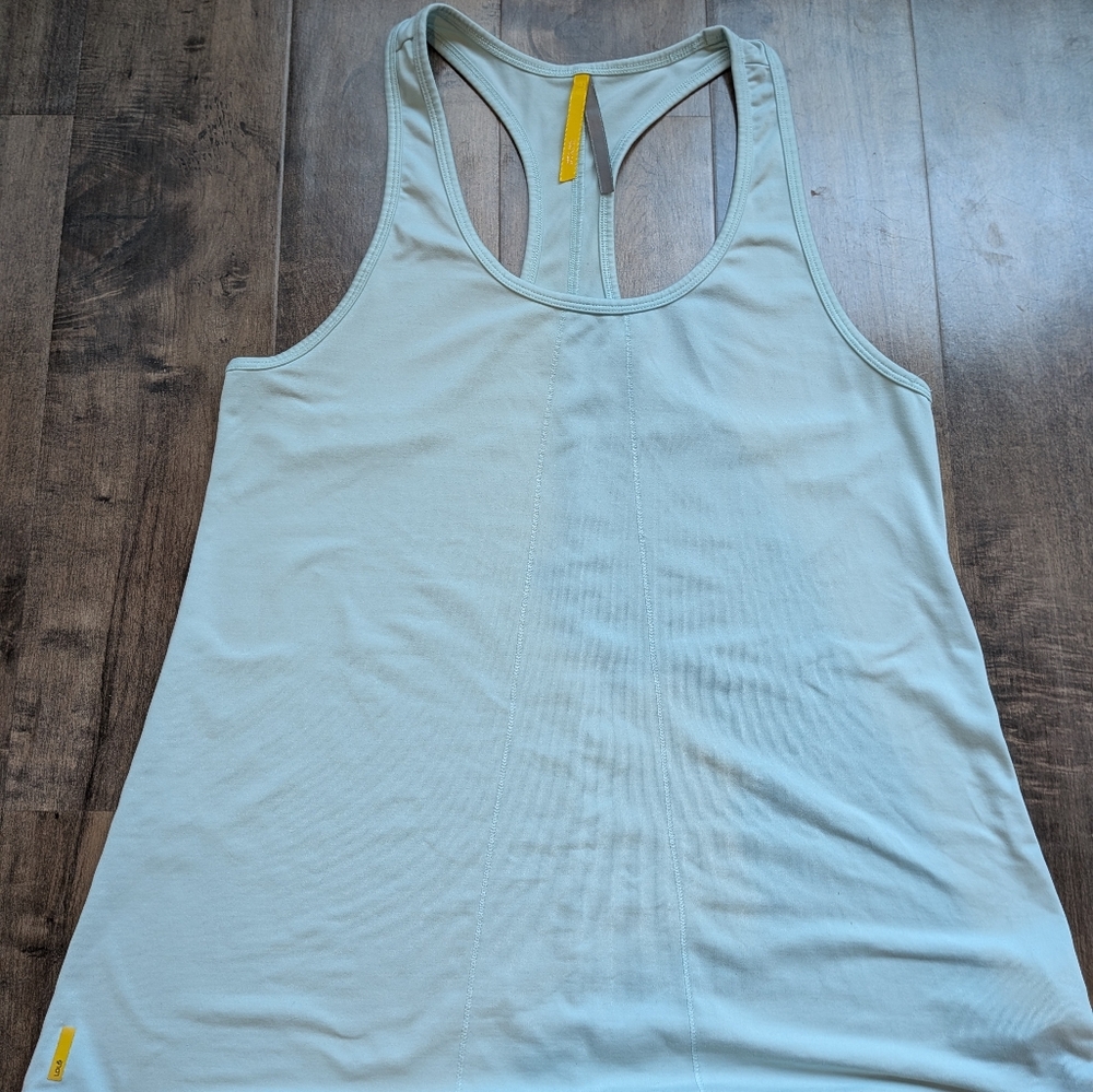 Lolë Mint Green Racerback Activewear Tank Top - Small